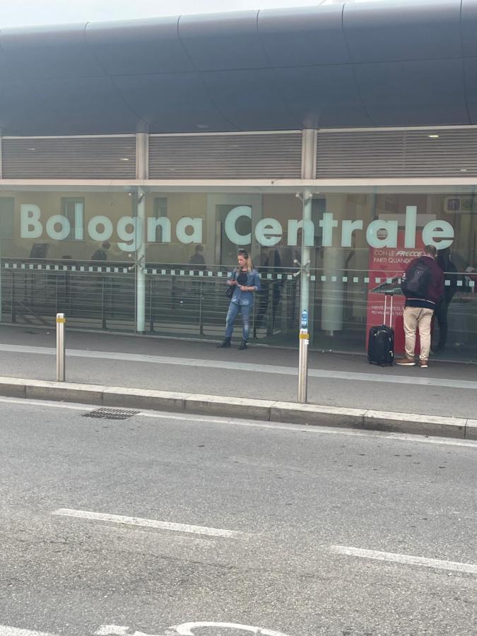STOP&GO STATION BOLOGNA house self check-in Stazione AV Exterior foto
